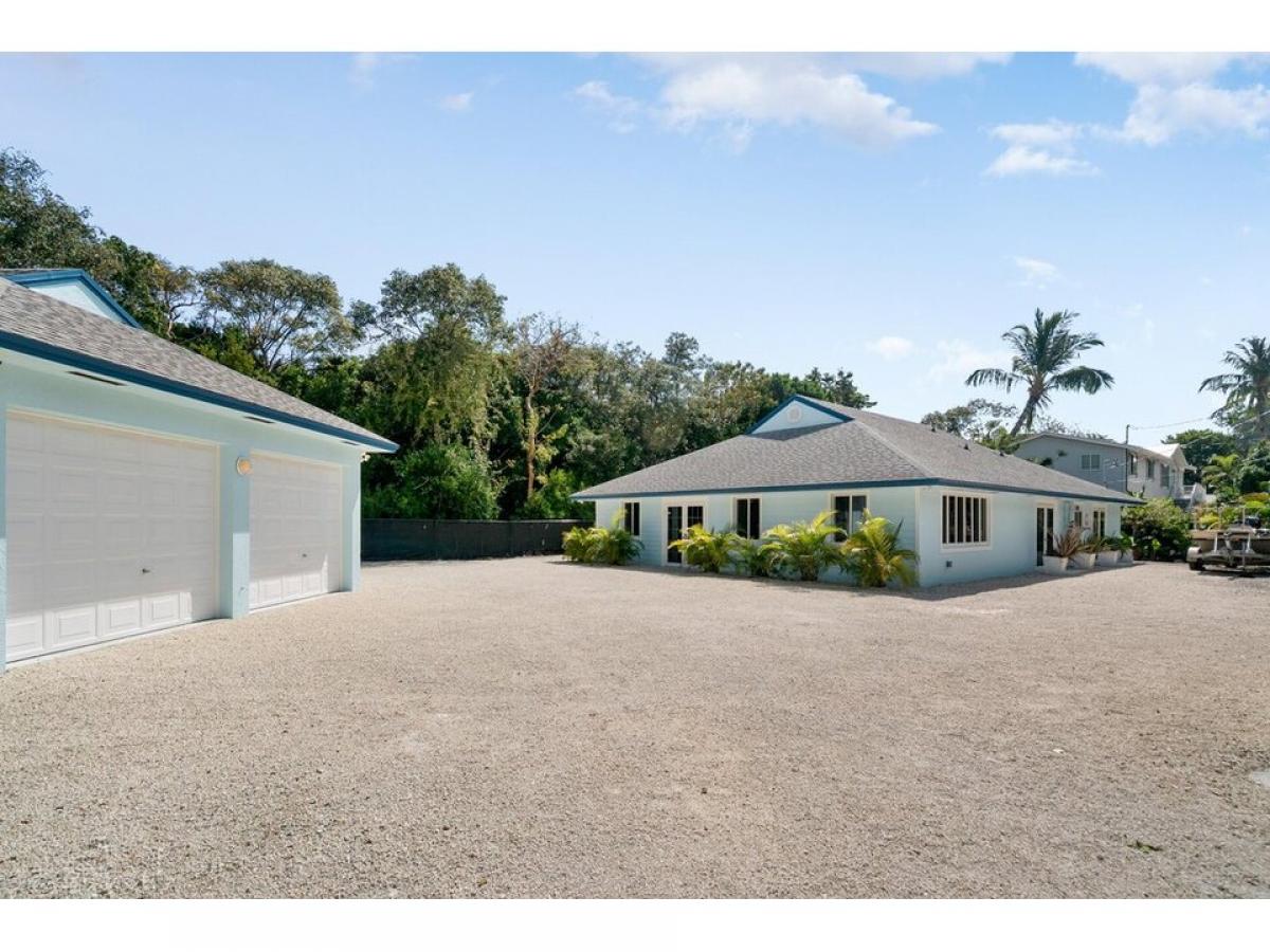 Picture of Home For Sale in Upper Matecumbe Key Islamorada, Florida, United States