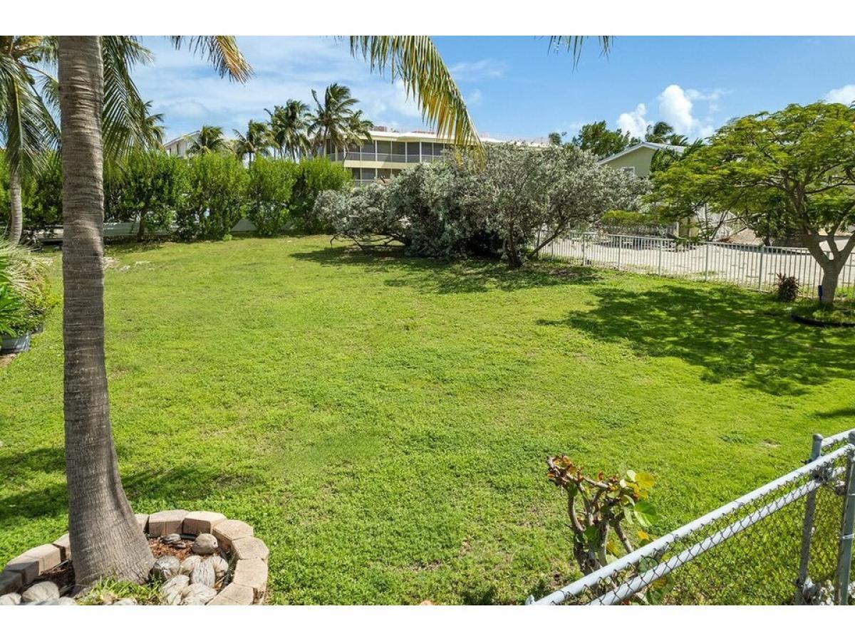 Picture of Residential Land For Sale in Lower Matecumbe, Florida, United States