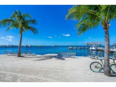 Home For Sale in Plantation Key, Florida