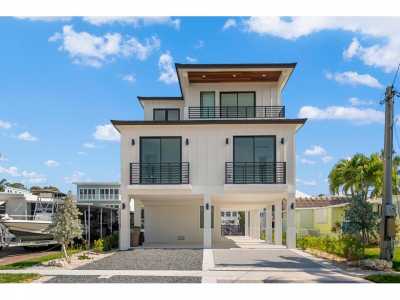 Home For Sale in Key Largo, Florida