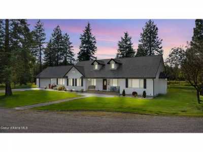Home For Sale in Athol, Idaho