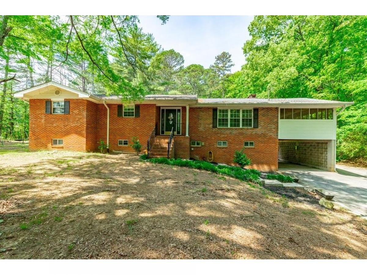 Picture of Home For Sale in Rock Spring, Georgia, United States