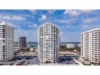 Home For Sale in Daytona Beach Shores, Florida
