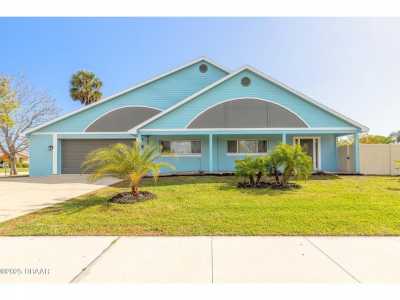 Home For Sale in South Daytona, Florida