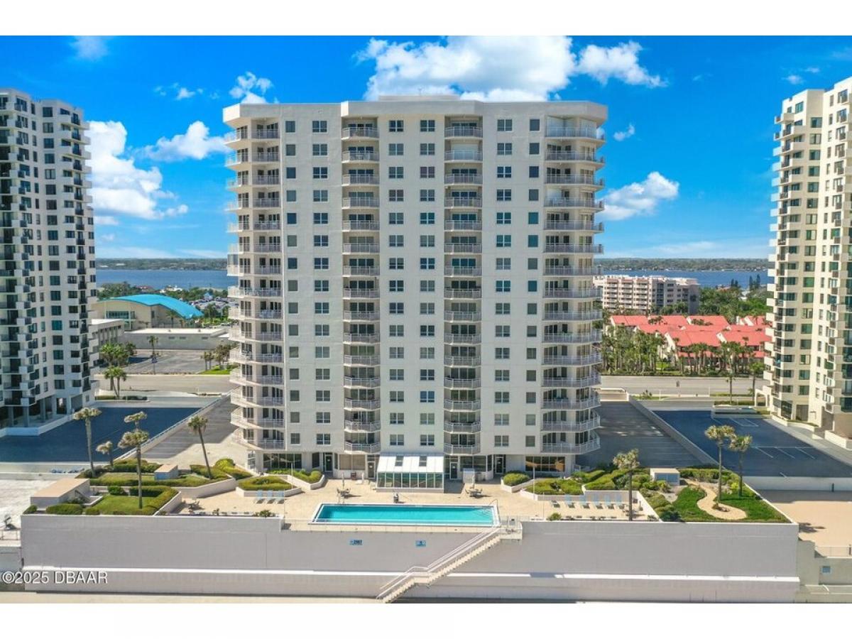 Picture of Home For Sale in Daytona Beach Shores, Florida, United States