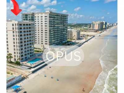 Home For Sale in Daytona Beach Shores, Florida