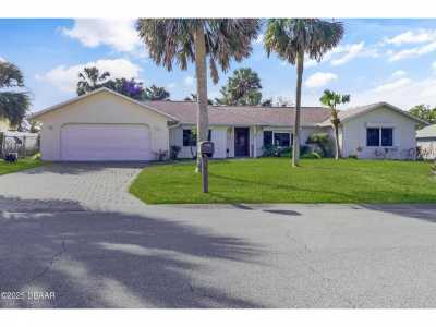 Home For Sale in Ponce Inlet, Florida