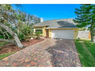 Home For Sale in Ponce Inlet, Florida