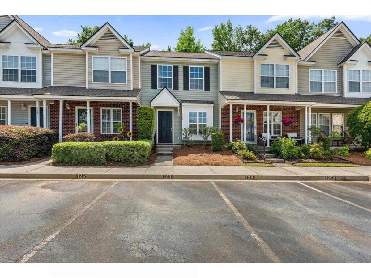 Picture of Home For Sale in Goose Creek, South Carolina, United States