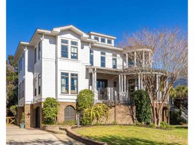 Home For Sale in Mount Pleasant, South Carolina