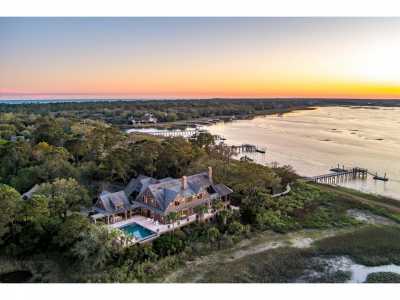 Home For Sale in Kiawah Island, South Carolina