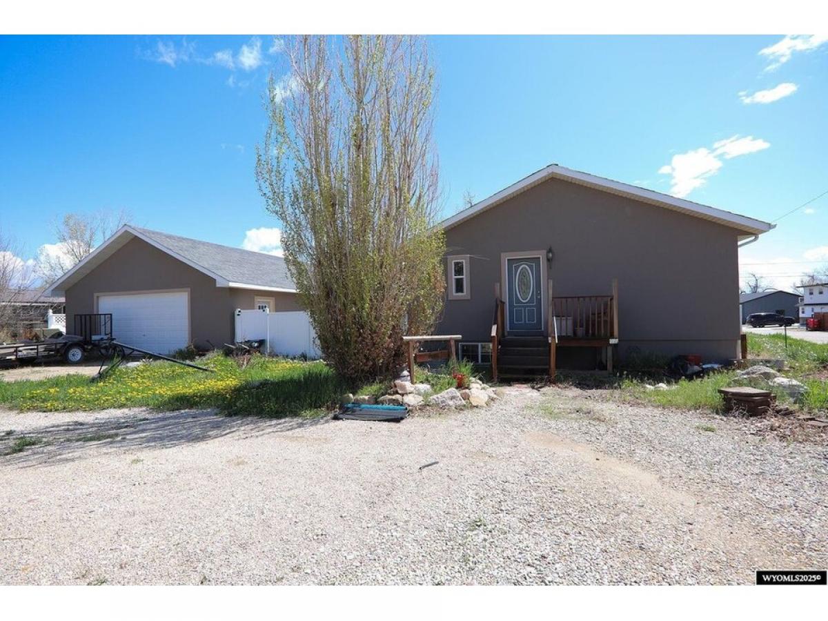 Picture of Home For Sale in Buffalo, Wyoming, United States