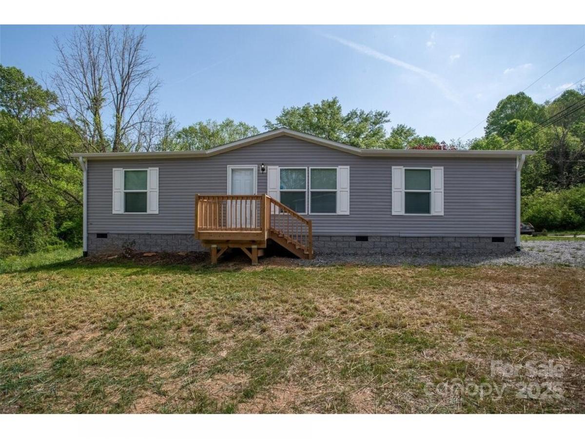Picture of Home For Sale in Leicester, North Carolina, United States