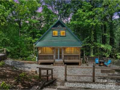 Home For Sale in Landrum, South Carolina