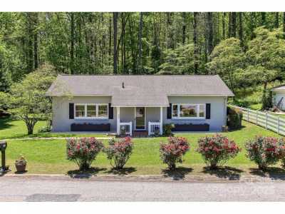 Home For Sale in Brevard, North Carolina