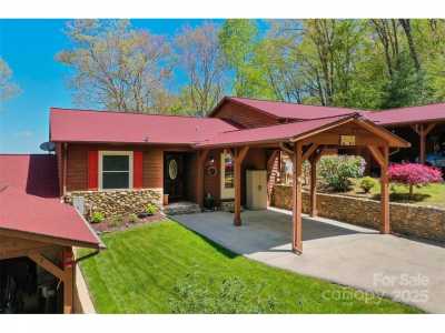 Home For Sale in Maggie Valley, North Carolina