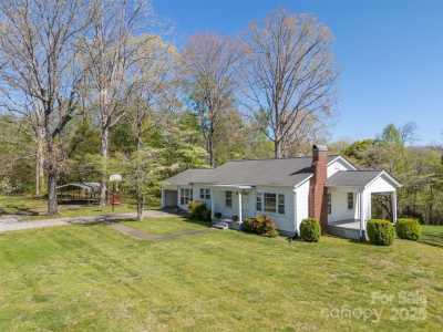 Home For Sale in Rutherfordton, North Carolina