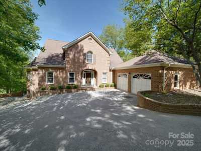 Home For Sale in Cramerton, North Carolina