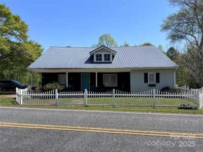 Home For Sale in Ellenboro, North Carolina