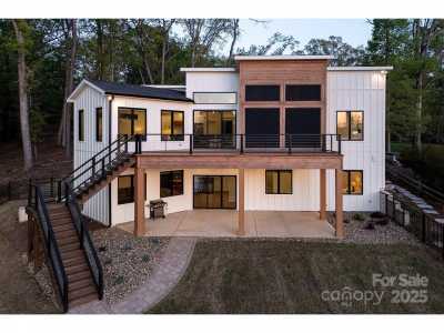 Home For Sale in Mount Gilead, North Carolina