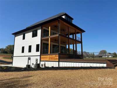 Home For Sale in Norwood, North Carolina