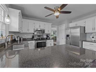 Home For Sale in Matthews, North Carolina