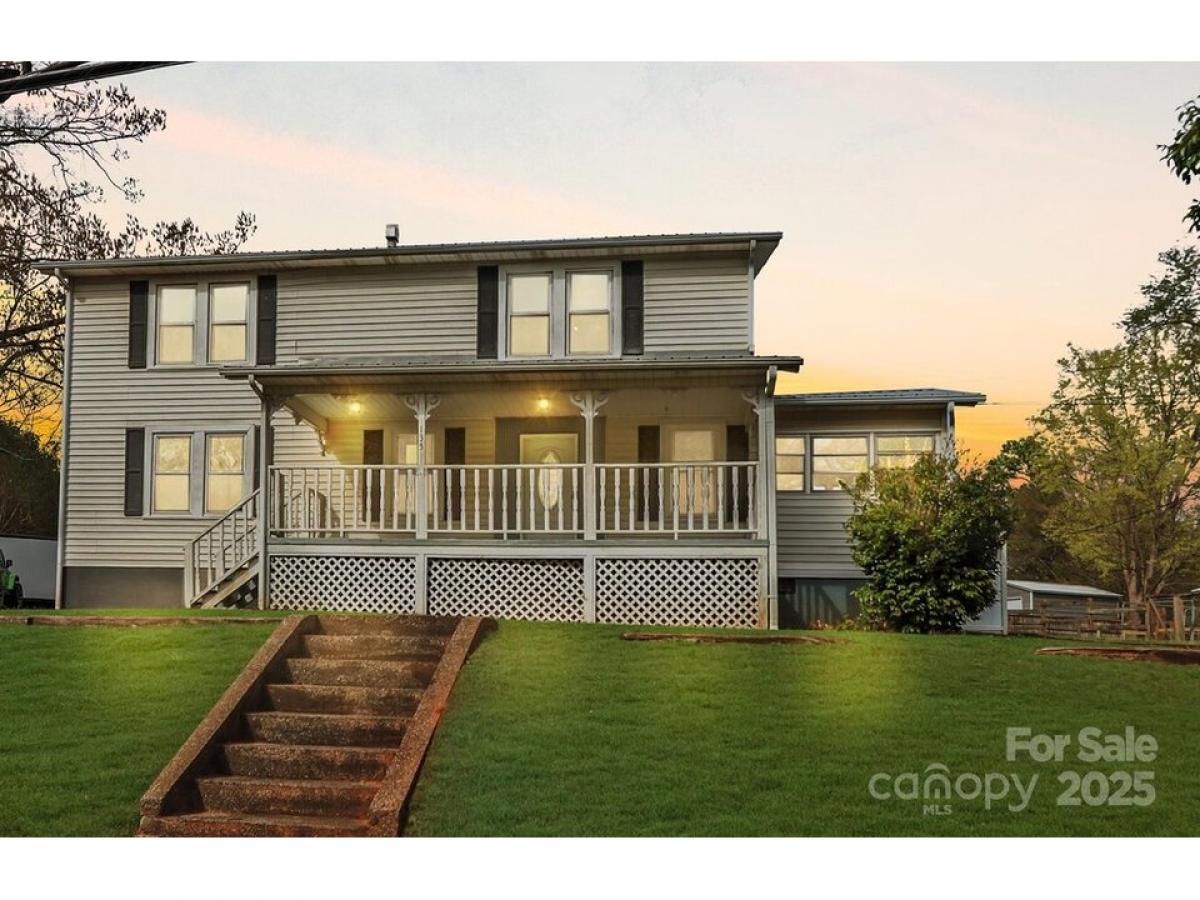 Picture of Home For Sale in Forest City, North Carolina, United States