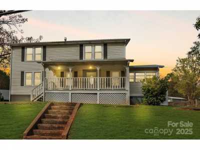 Home For Sale in Forest City, North Carolina