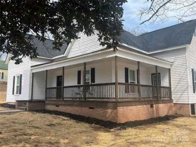 Home For Sale in Mooresboro, North Carolina