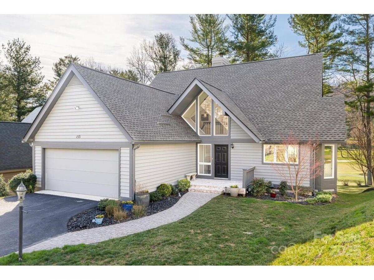 Picture of Home For Sale in Flat Rock, North Carolina, United States