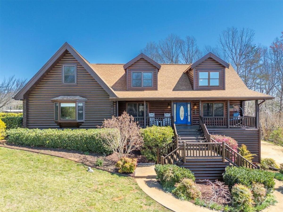 Picture of Home For Sale in Rutherfordton, North Carolina, United States