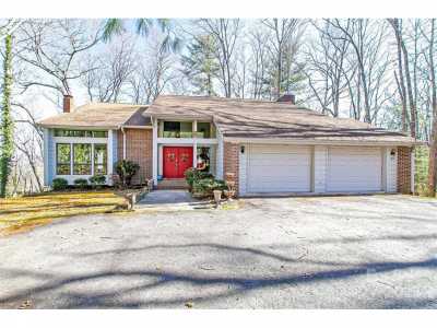 Home For Sale in Pisgah Forest, North Carolina