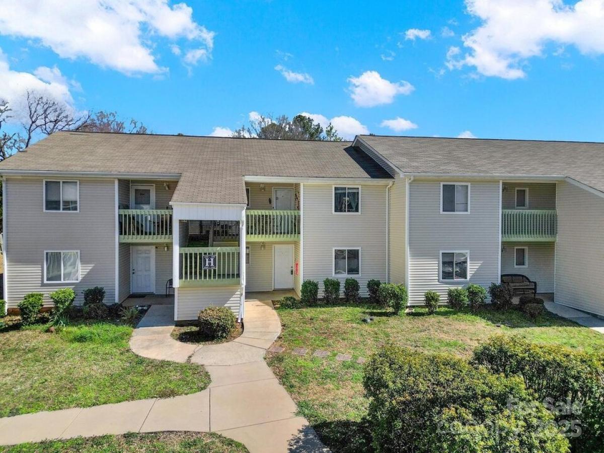 Picture of Home For Sale in Rock Hill, South Carolina, United States