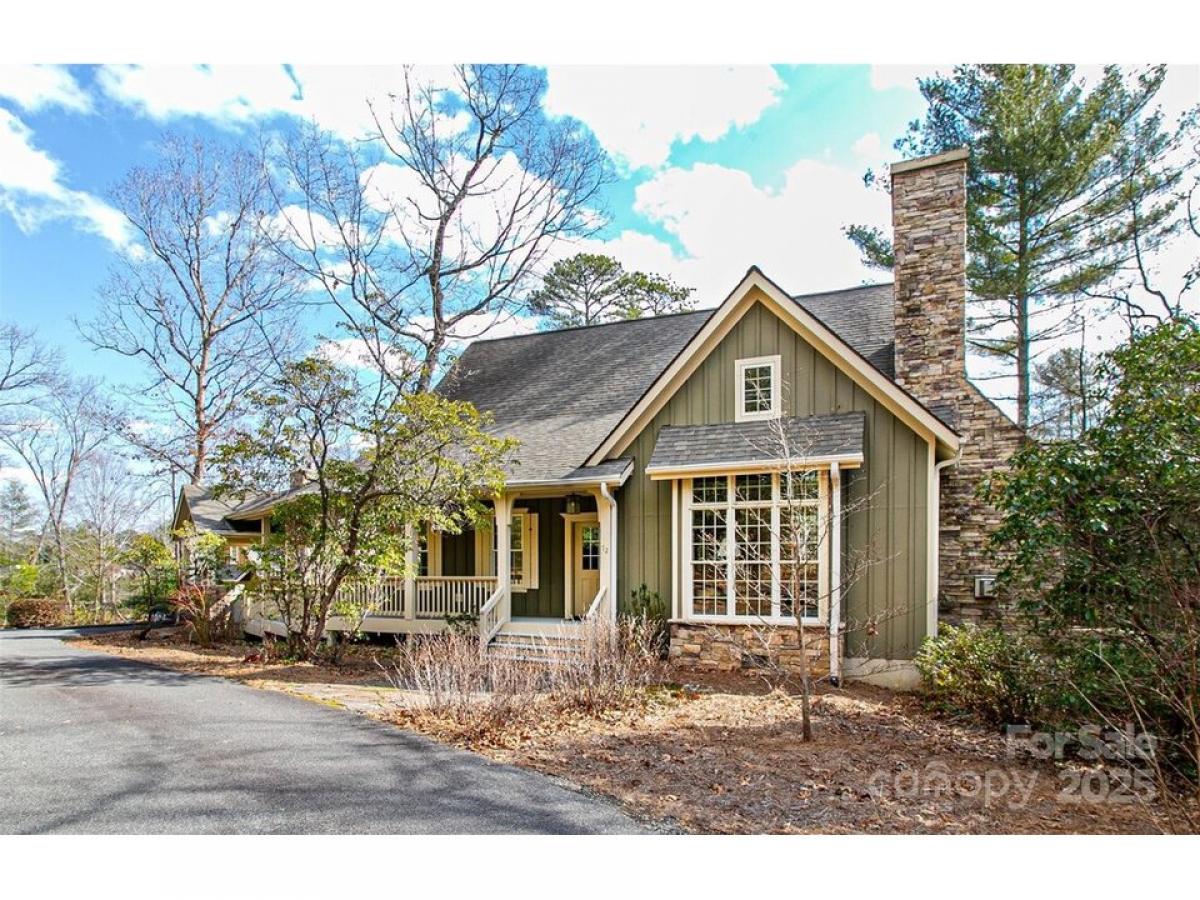 Picture of Home For Sale in Brevard, North Carolina, United States