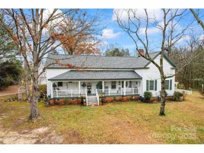 Home For Sale in Lancaster, South Carolina