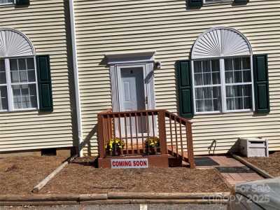 Home For Sale in Hickory, North Carolina