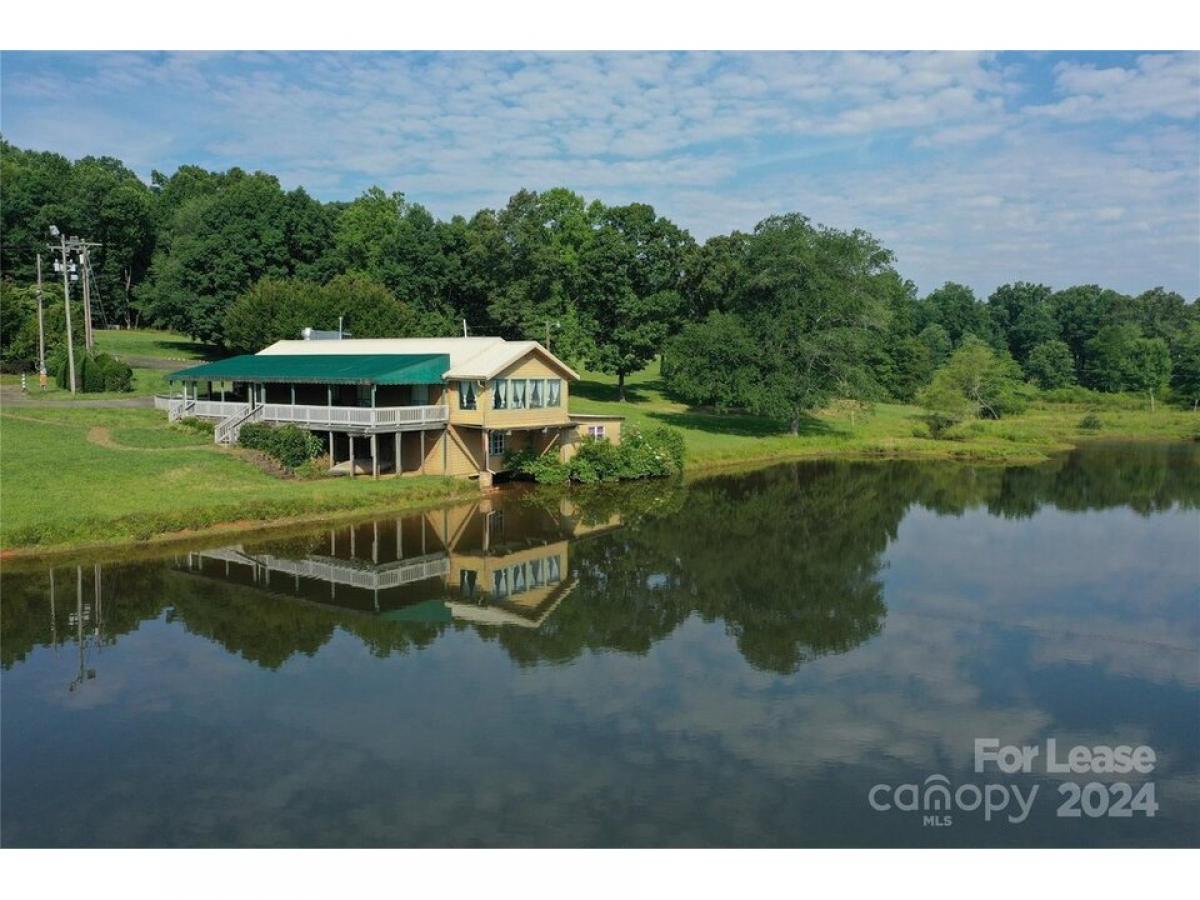 Picture of Home For Rent in Forest City, North Carolina, United States