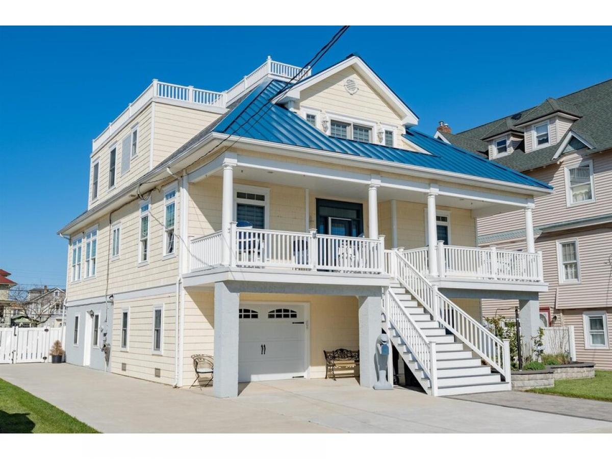 Picture of Home For Sale in North Wildwood, New Jersey, United States