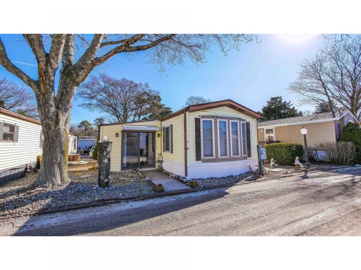 Picture of Home For Sale in Cape May Court House, New Jersey, United States
