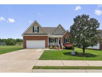 Home For Sale in Chickamauga, Georgia