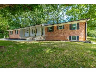 Home For Sale in South Pittsburg, Tennessee