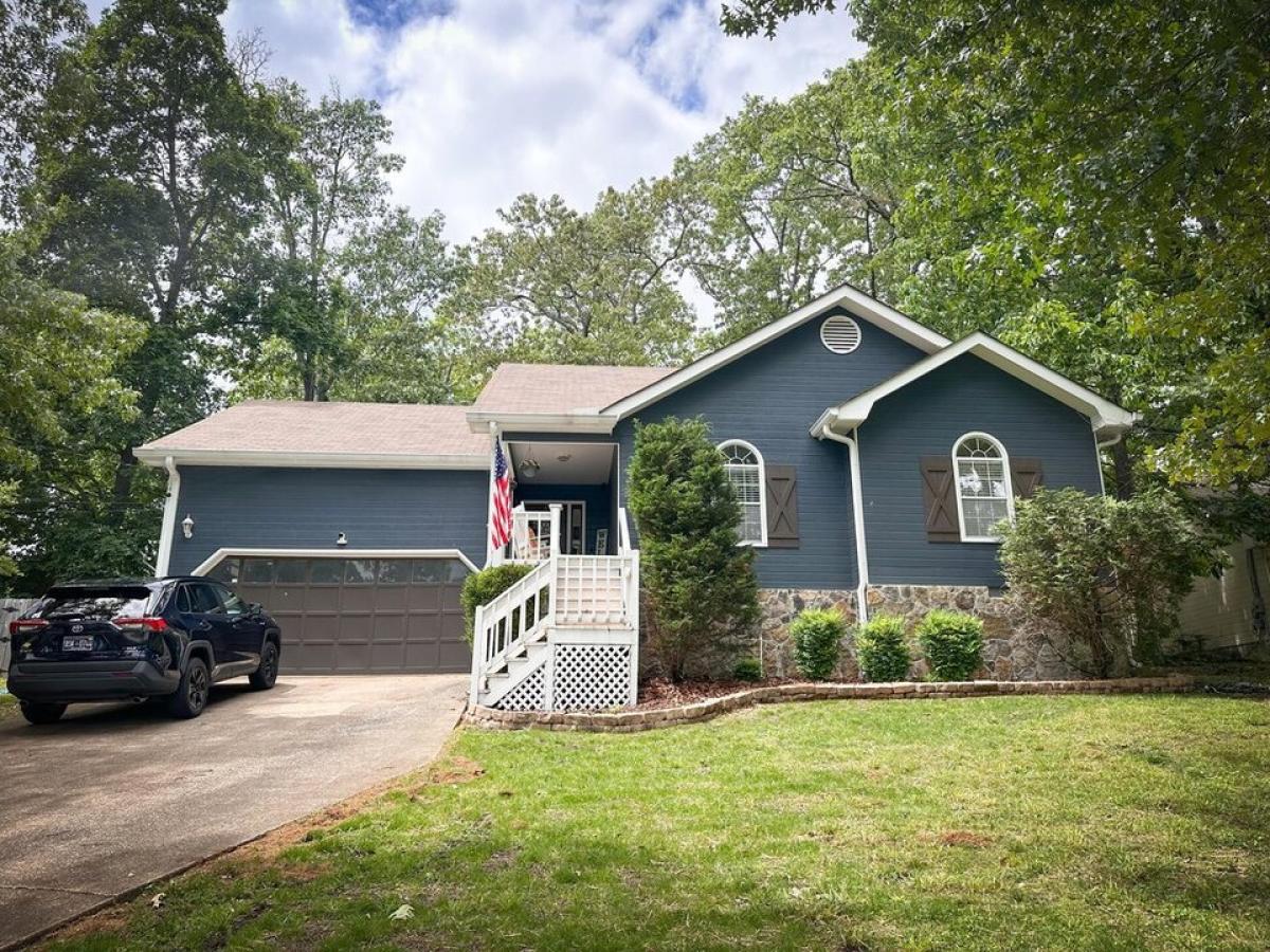 Picture of Home For Sale in Harrison, Tennessee, United States