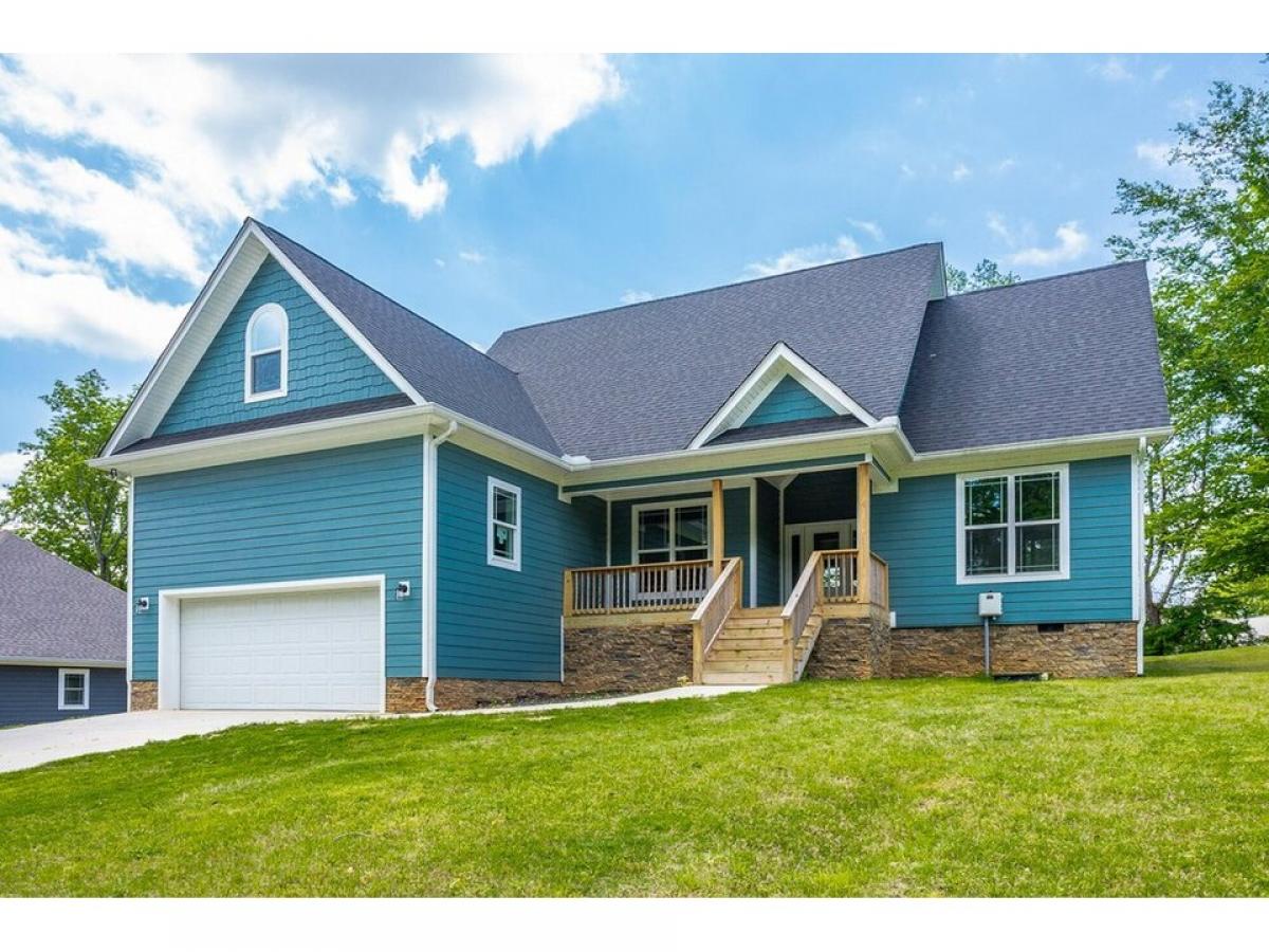 Picture of Home For Sale in Jasper, Tennessee, United States