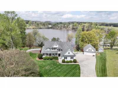 Home For Sale in Lafayette, Georgia