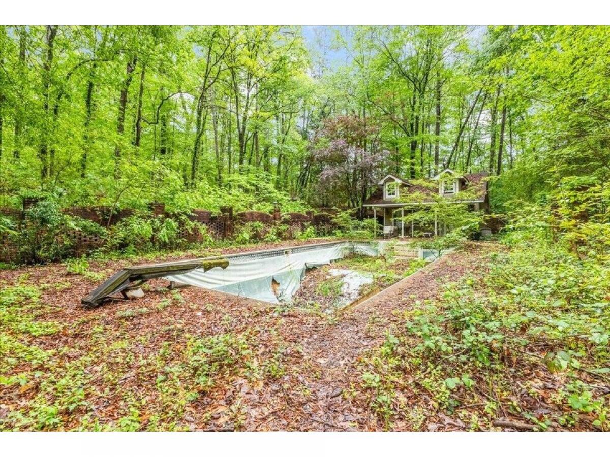 Picture of Home For Sale in Calhoun, Georgia, United States