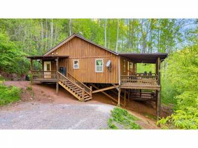 Home For Sale in Englewood, Tennessee