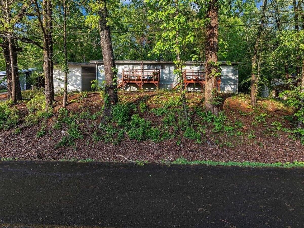Picture of Home For Sale in Rocky Face, Georgia, United States