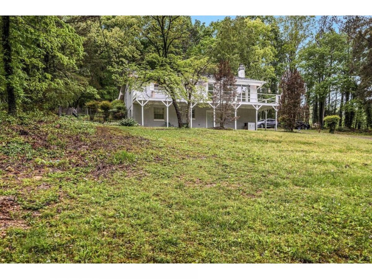 Picture of Home For Sale in Harrison, Tennessee, United States