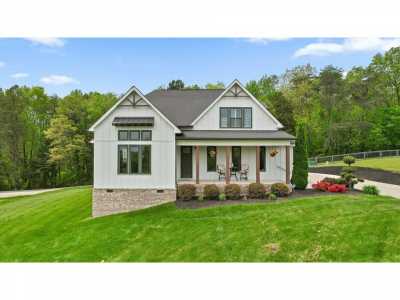 Home For Sale in Harrison, Tennessee