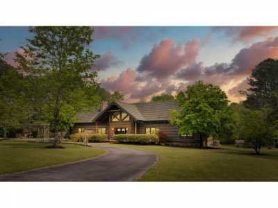 Home For Sale in Hollywood, Alabama